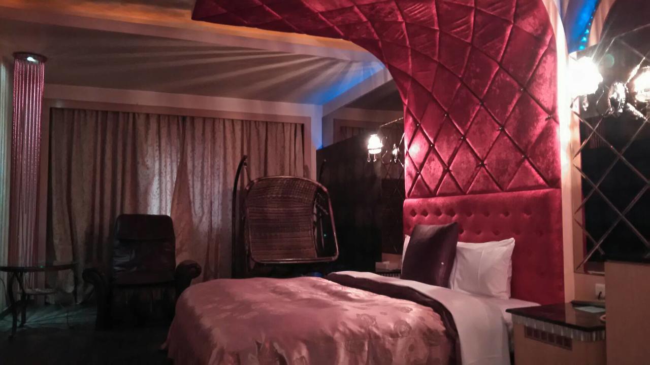 Michelle Motel Тайчжун Экстерьер фото