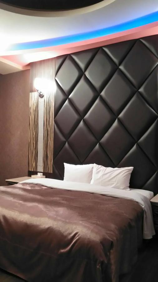 Michelle Motel Тайчжун Экстерьер фото