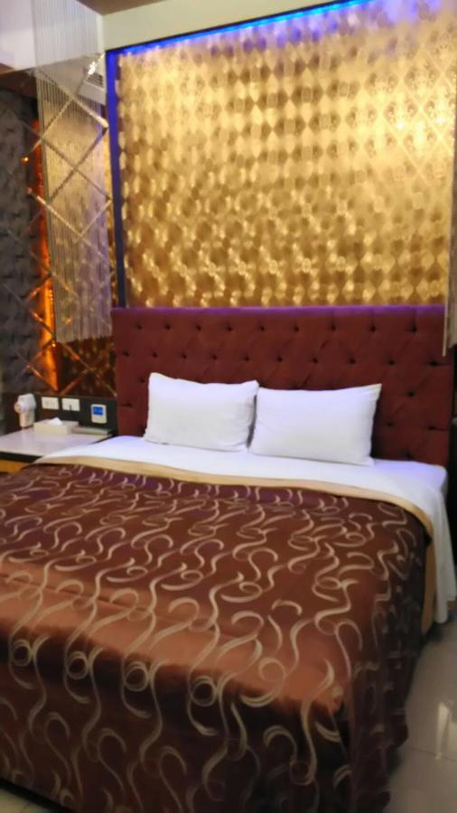 Michelle Motel Тайчжун Экстерьер фото